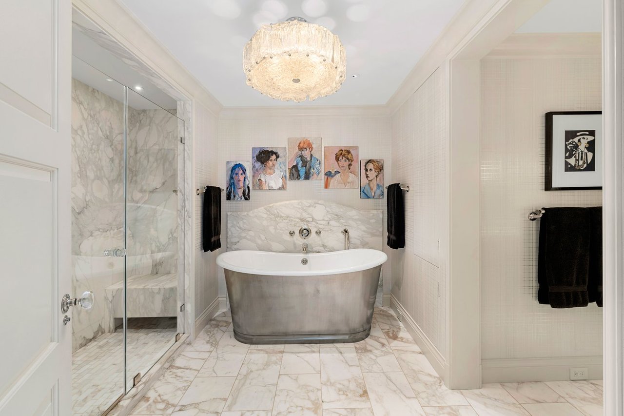 210 Central Park South, 11CD