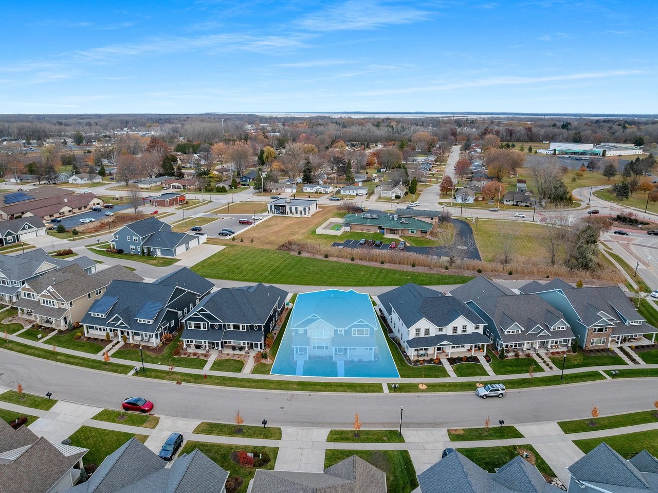 Ellis Hills - Howard Condo