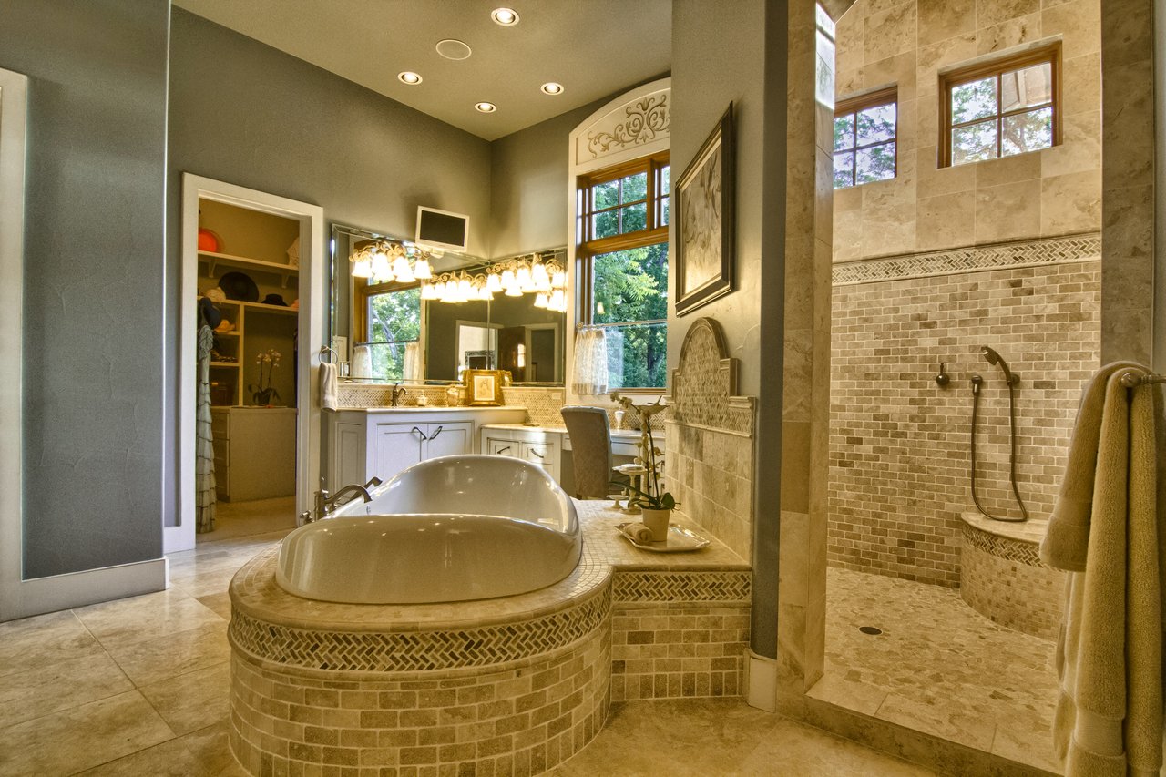 Edgewater Waterfront Estate