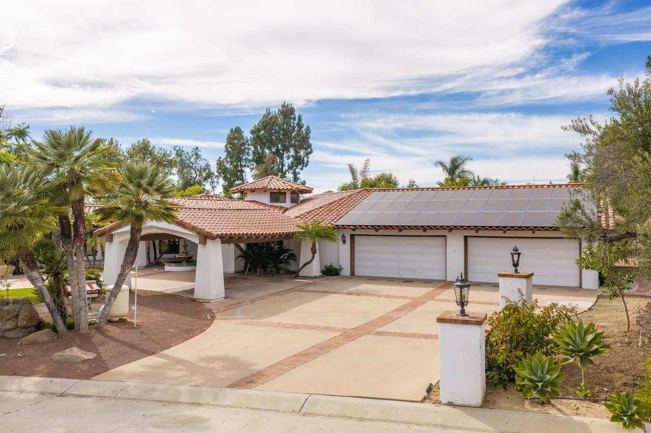 18714 Bernardo Trails | Rancho Bernardo
