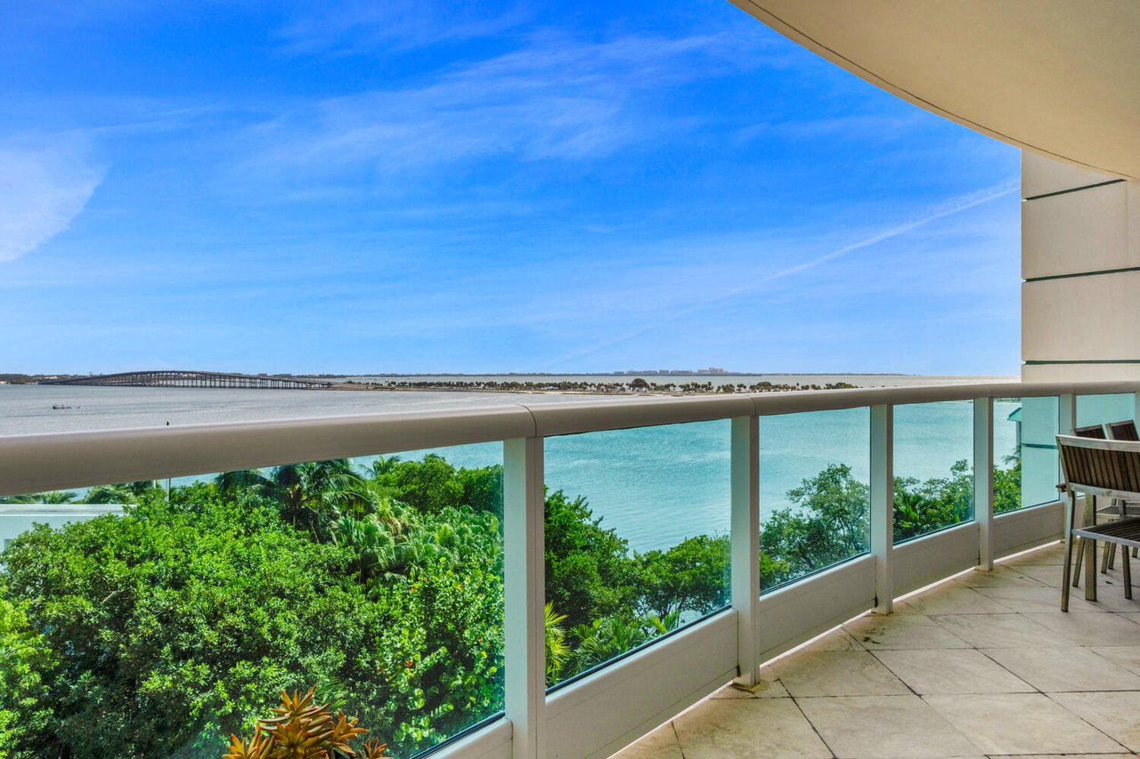 Bristol Towers Unit #801 Closes at $2,075,000