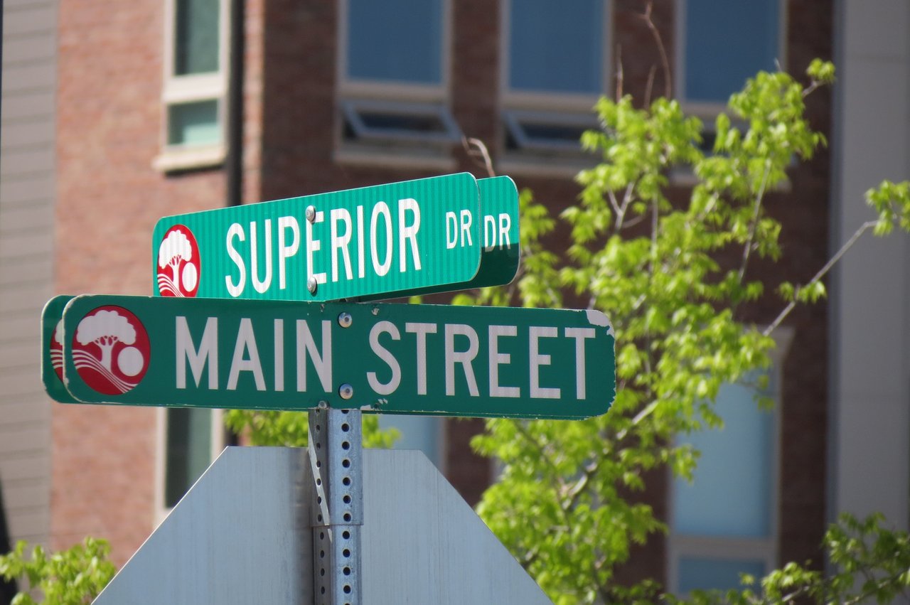 Superior