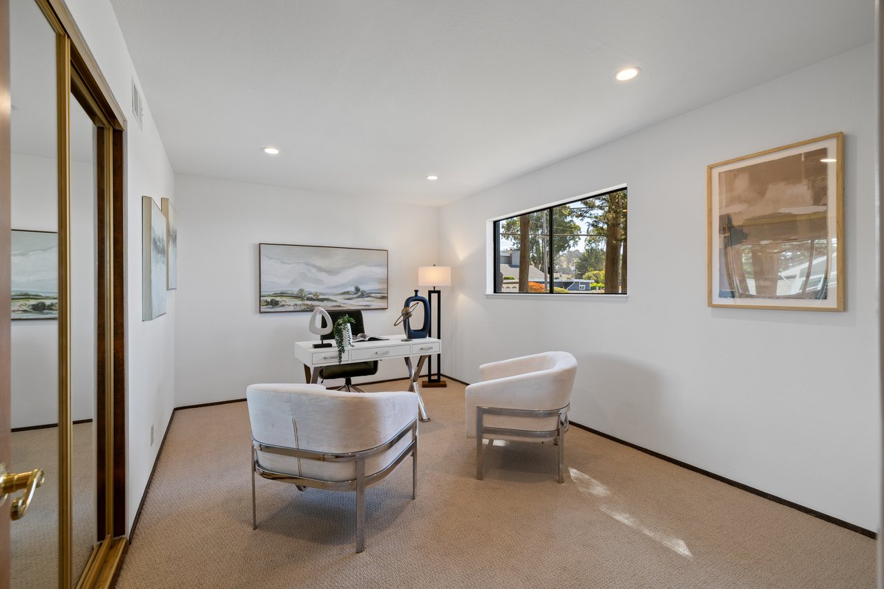 207 Beverly Pl
