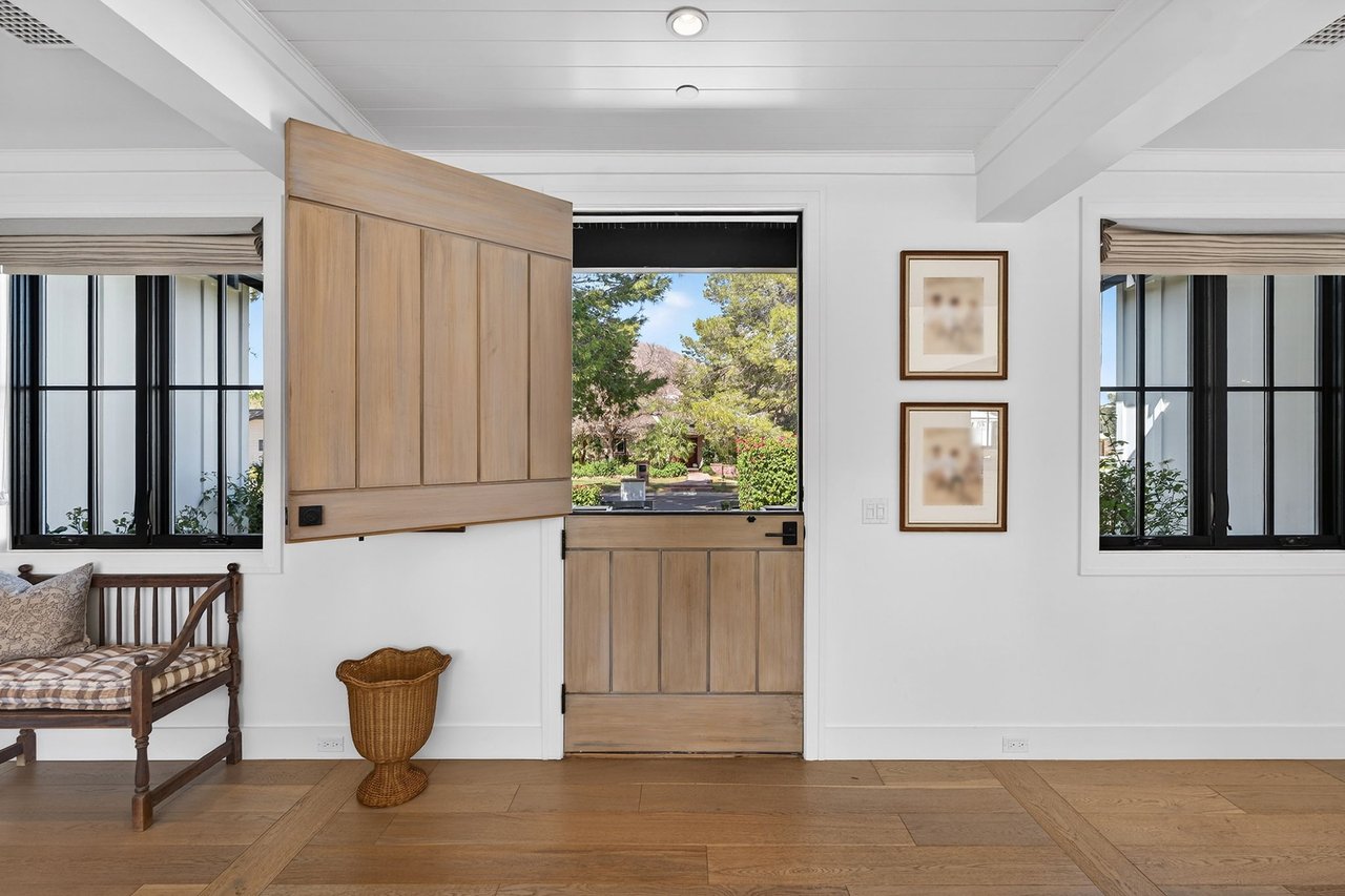 5217 E CALLE REDONDA