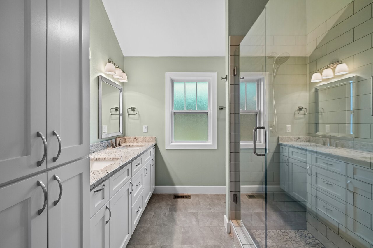 19123 Hill Rd, Springdale, AR 72764