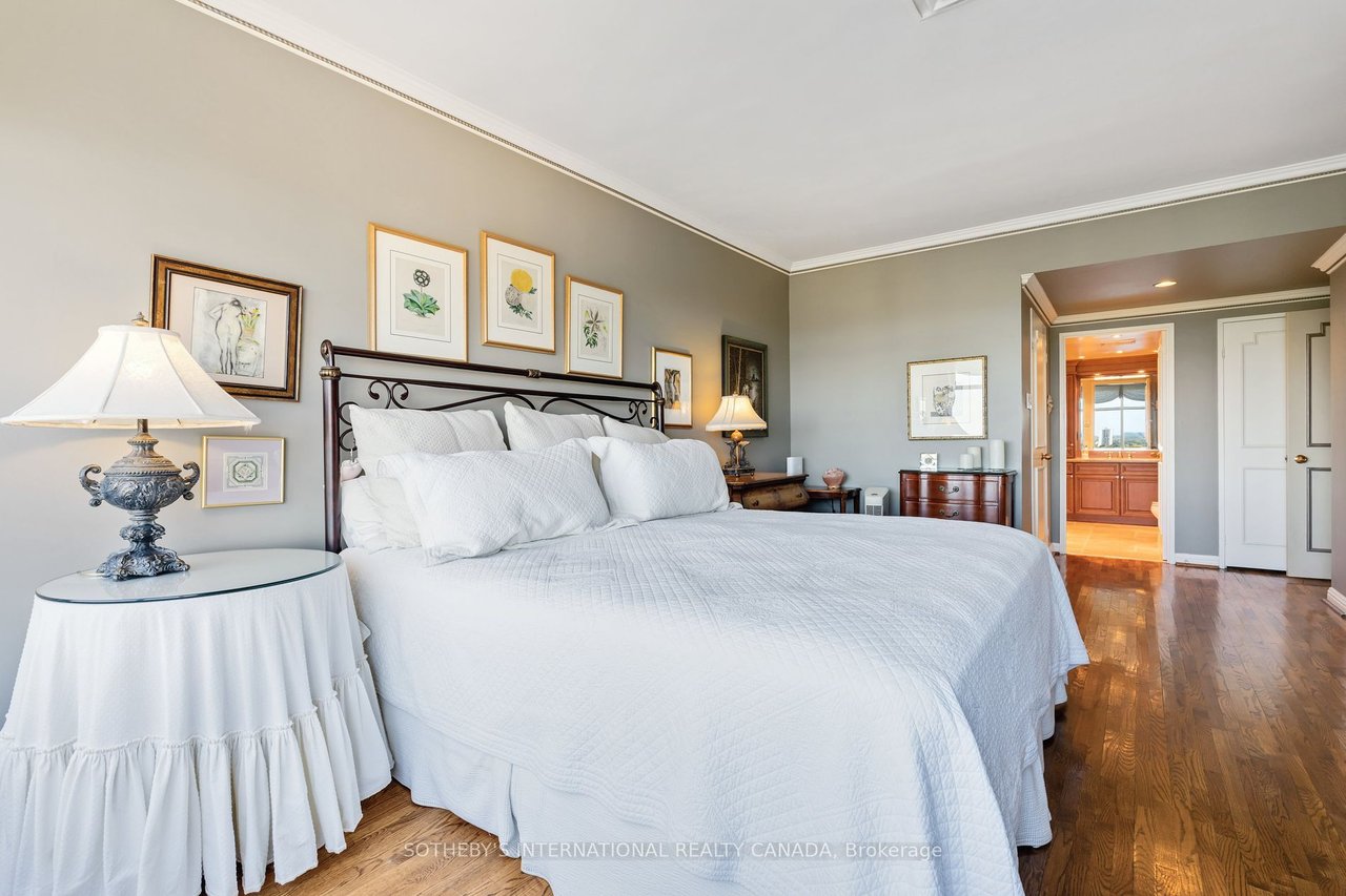 LUXURY SPACE BY RAMSDEN PARK 