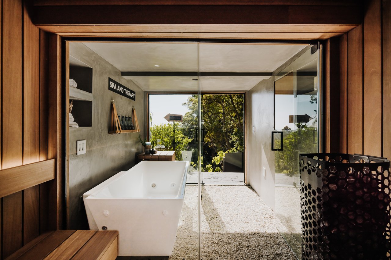 1509 Amalfi Dr