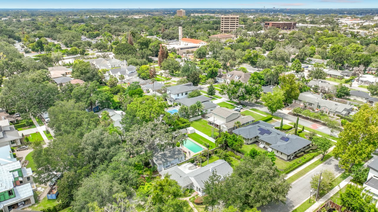 Three-Bedroom Two-Bathroom Bungalow in Orlando's Beverly Shores