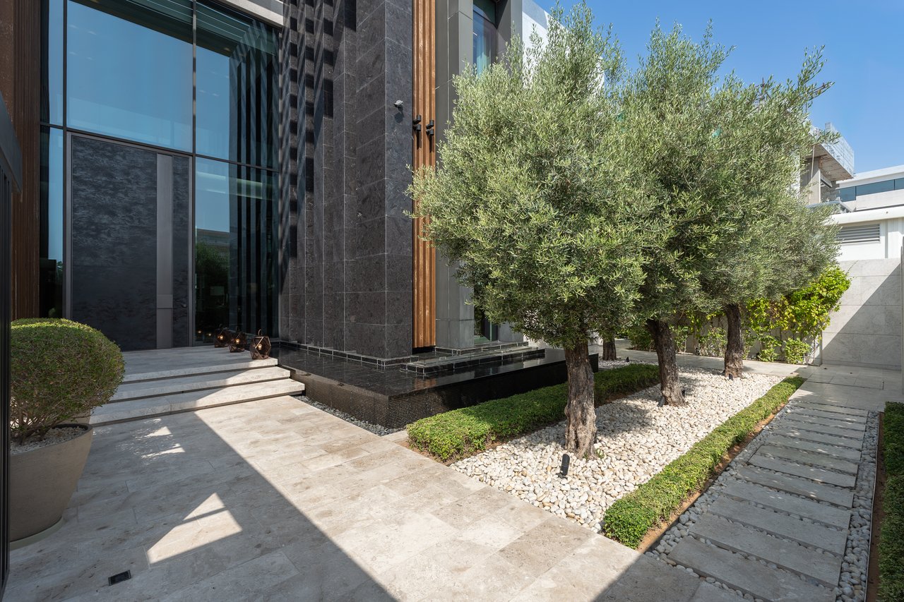 Jumeirah Bay Island Villa