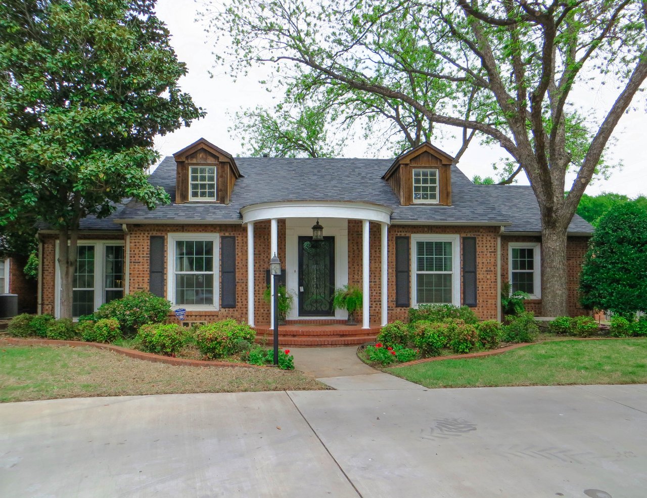 2400 Ellingham Drive