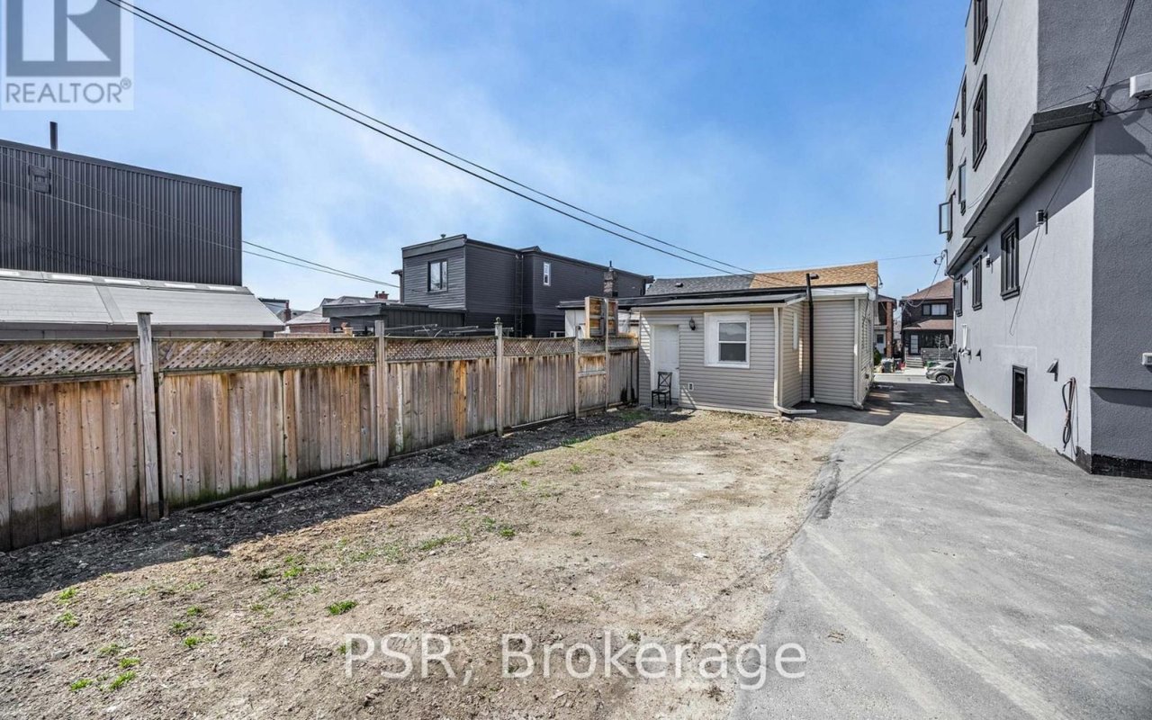 285 Robina Ave