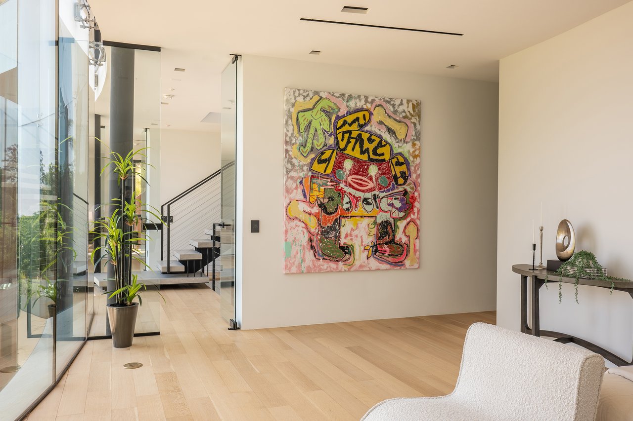 9277 Thrush Way, Sunset Strip