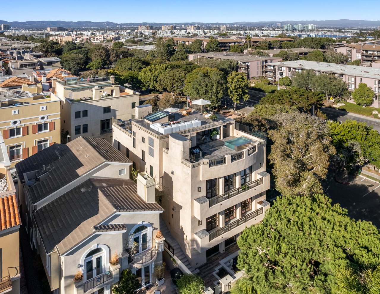 145 Channel Pointe Mall