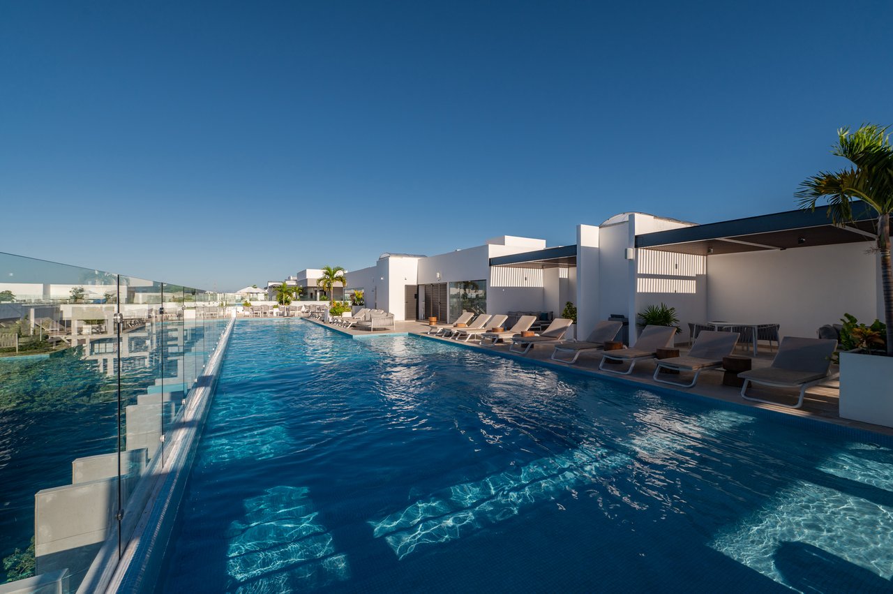 Serenada, Playa del Carmen