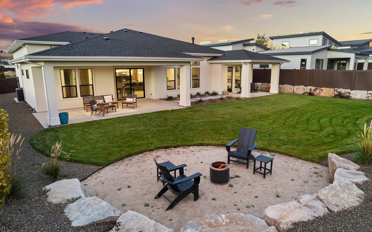 Modern Prairie Style Home in Serene Star, Idaho