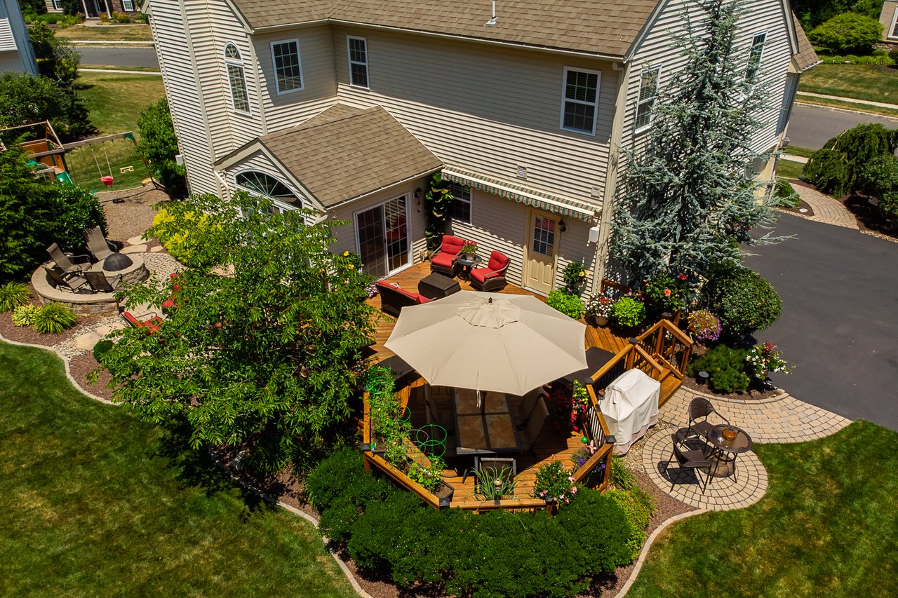 4800 Curly Horse Drive