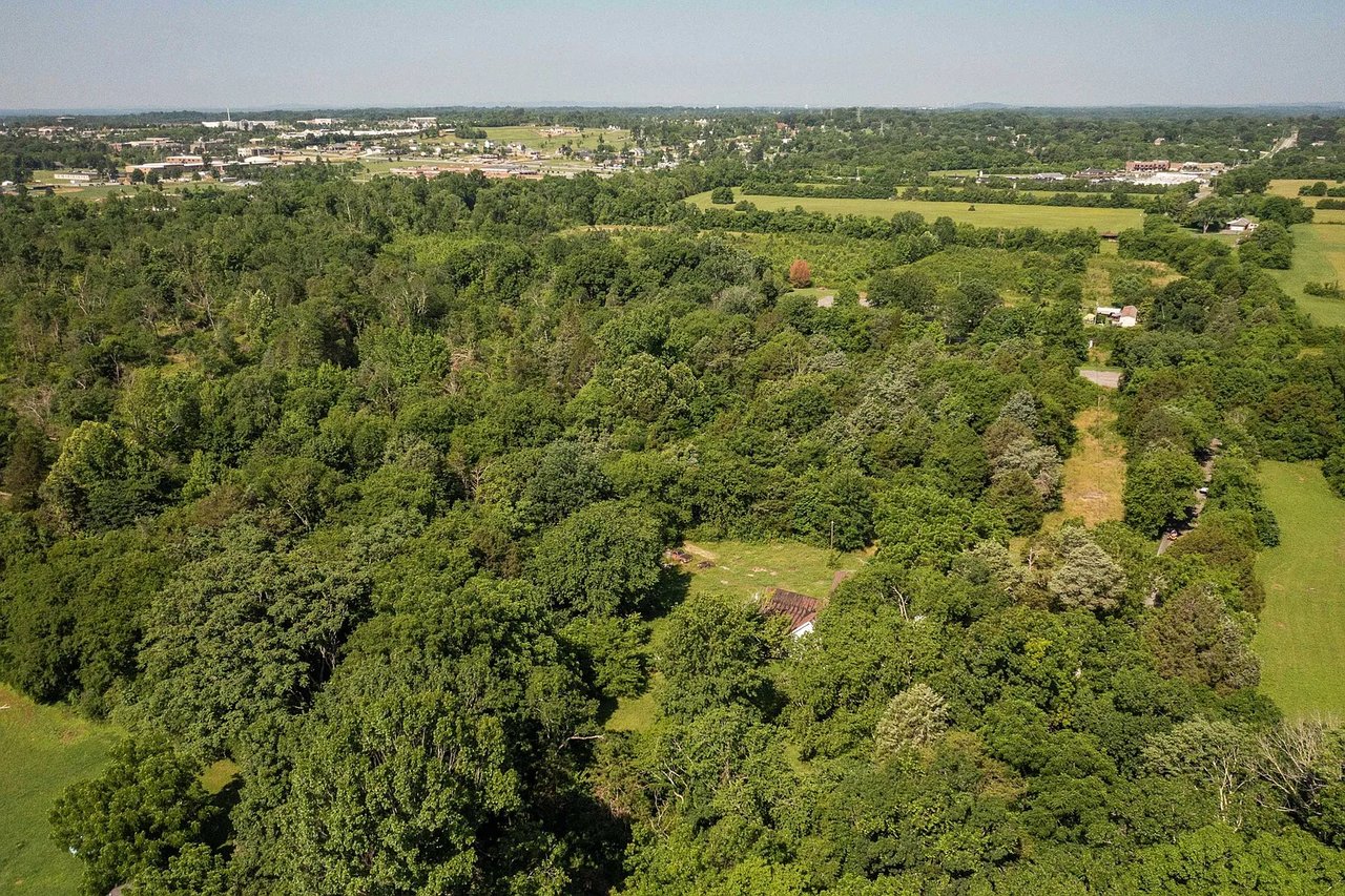 5224 Old Lebanon Dirt Rd