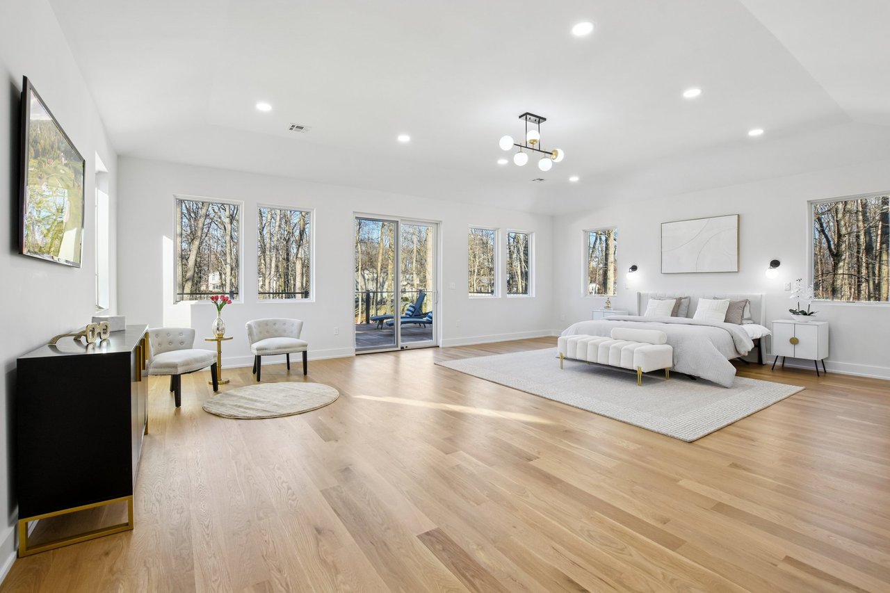 19 Highlander Dr