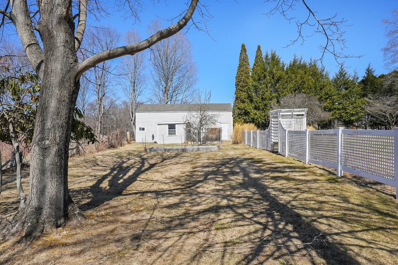 160 Old Hawleyville Rd