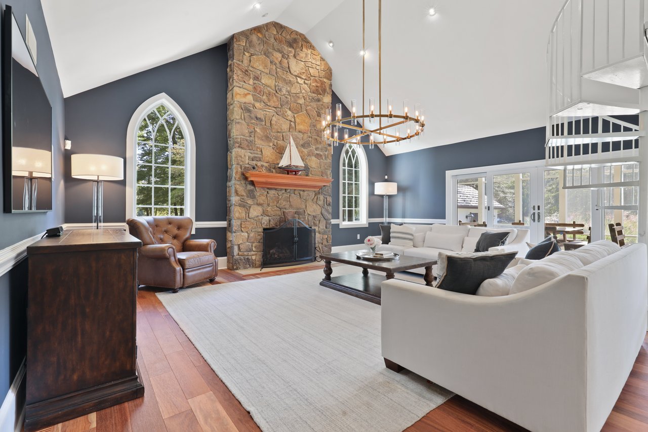 1524 Cedar Lane Farm RD