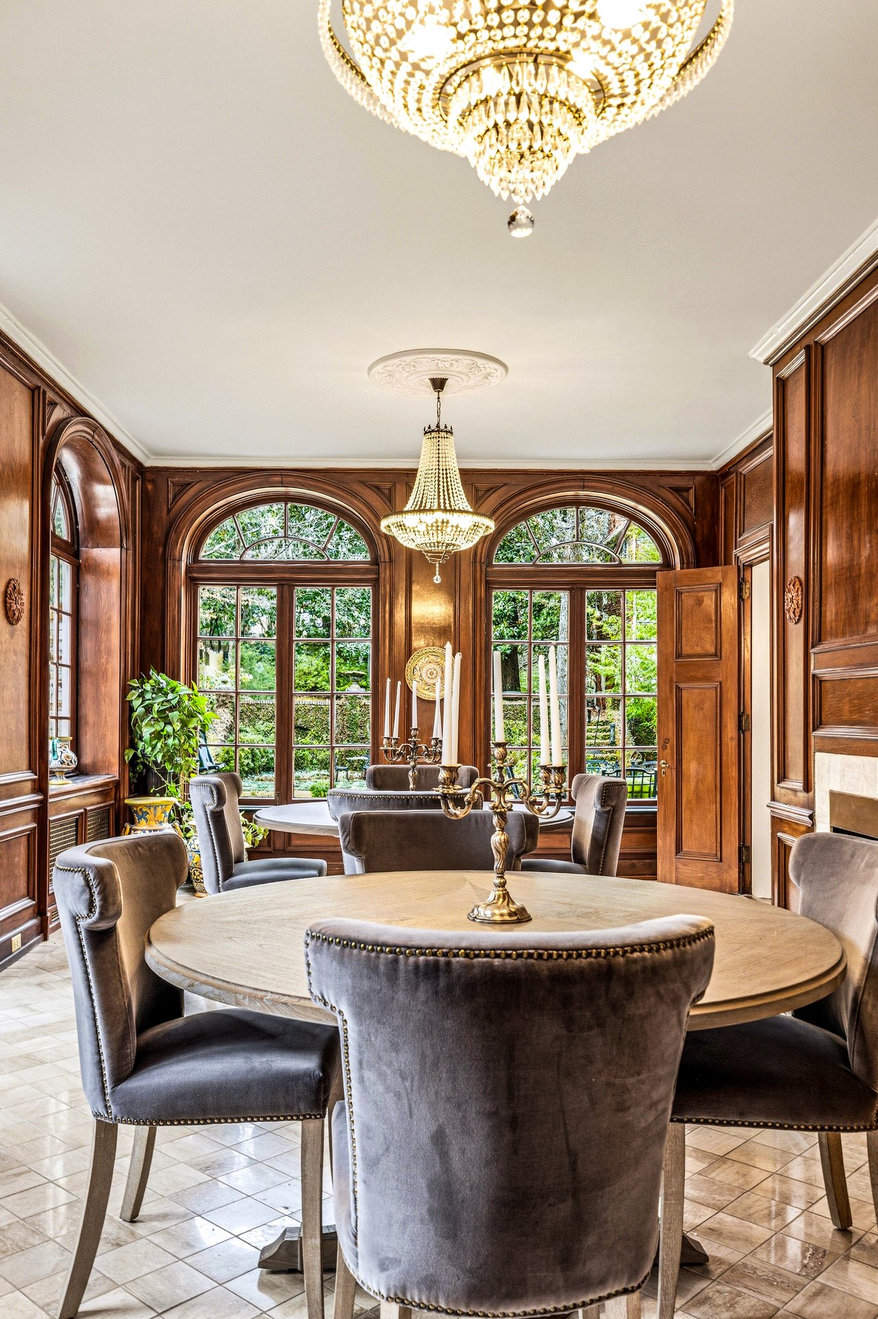 794 Springdale Road NE