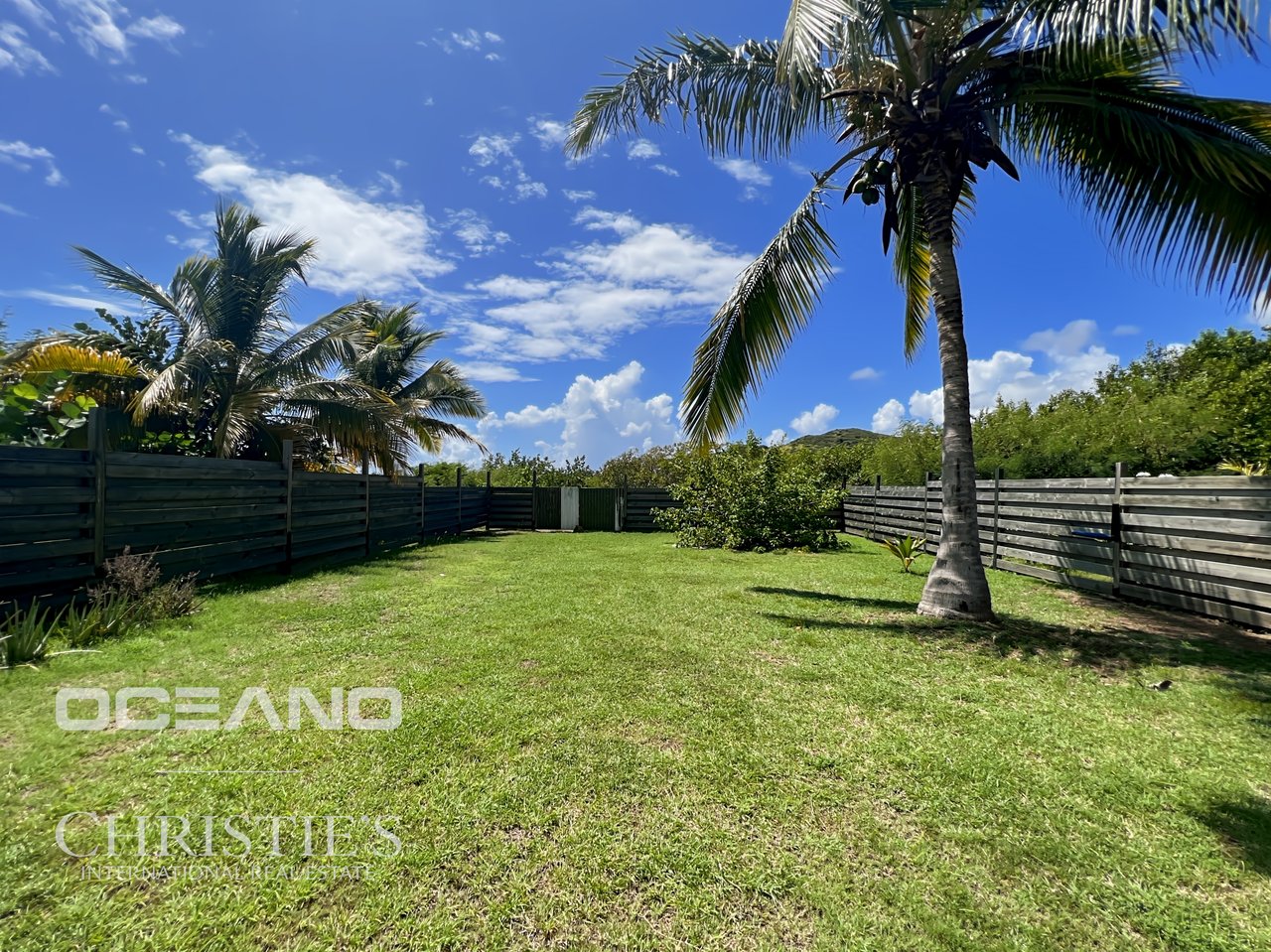 3 BEDROOMS - LARGE GARDEN - CUL DE SAC