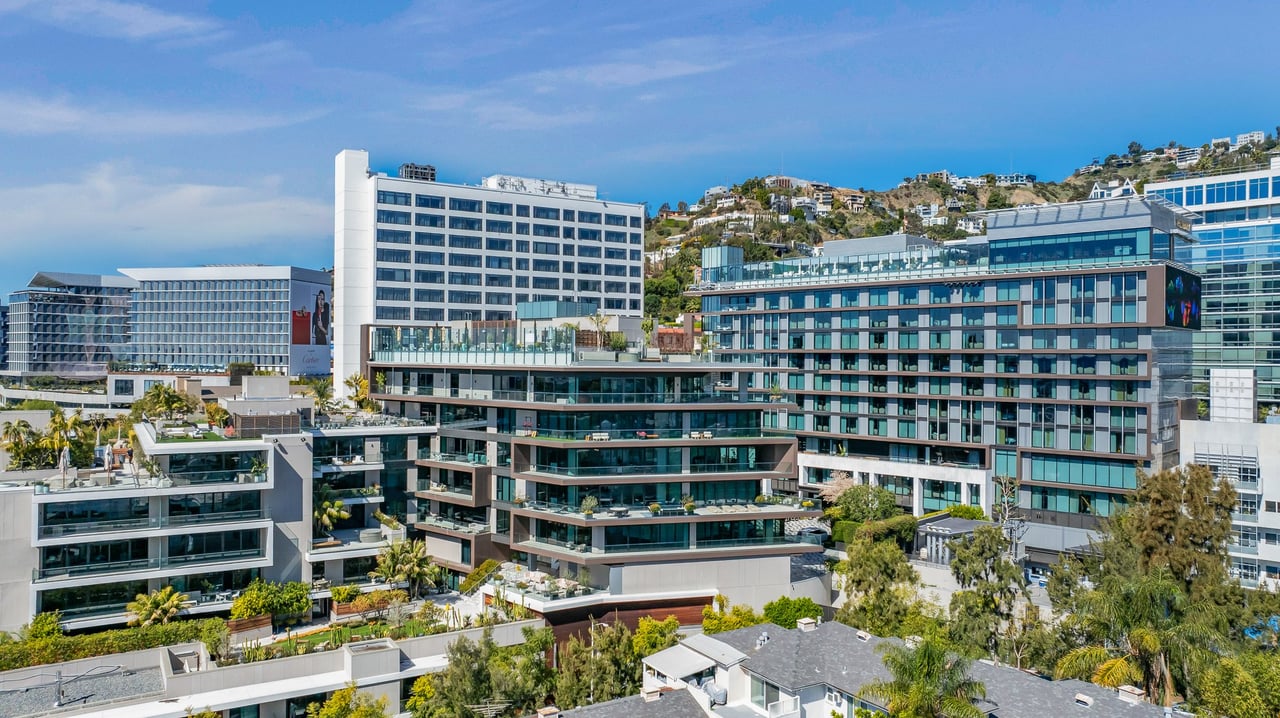 8420 W Sunset Boulevard Unit: 306