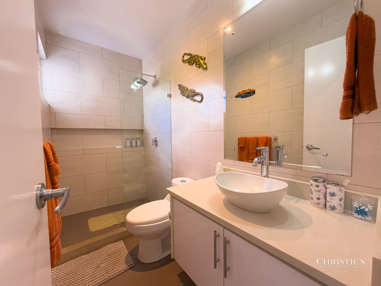 Ciudad del Mar Modern Home - South Jaco Beach 