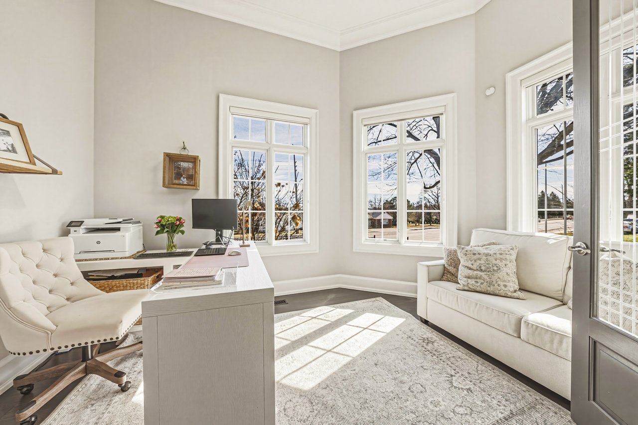 Custom South Aldershot Retreat