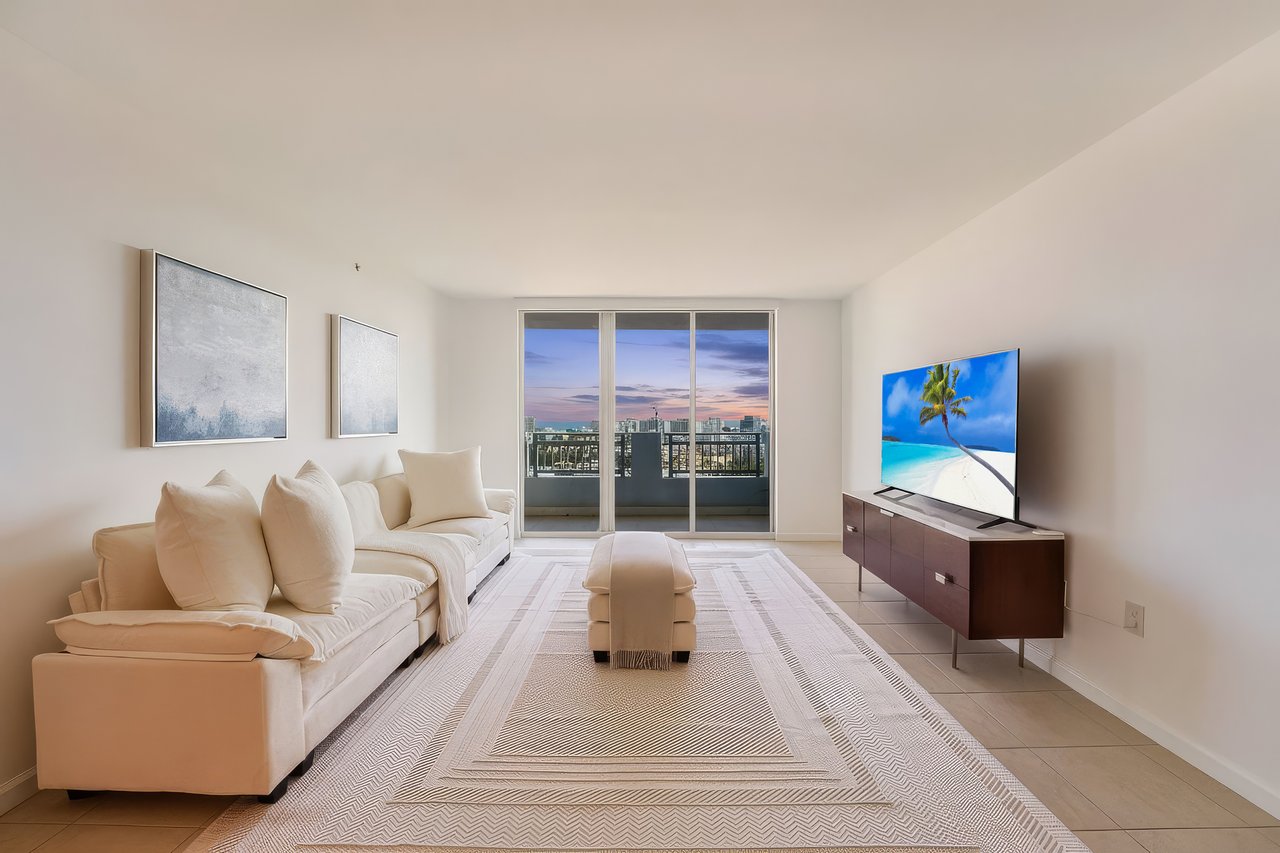 Yacht Club at Portofino Condo for Sale | Unit 1209 | South of Fifth