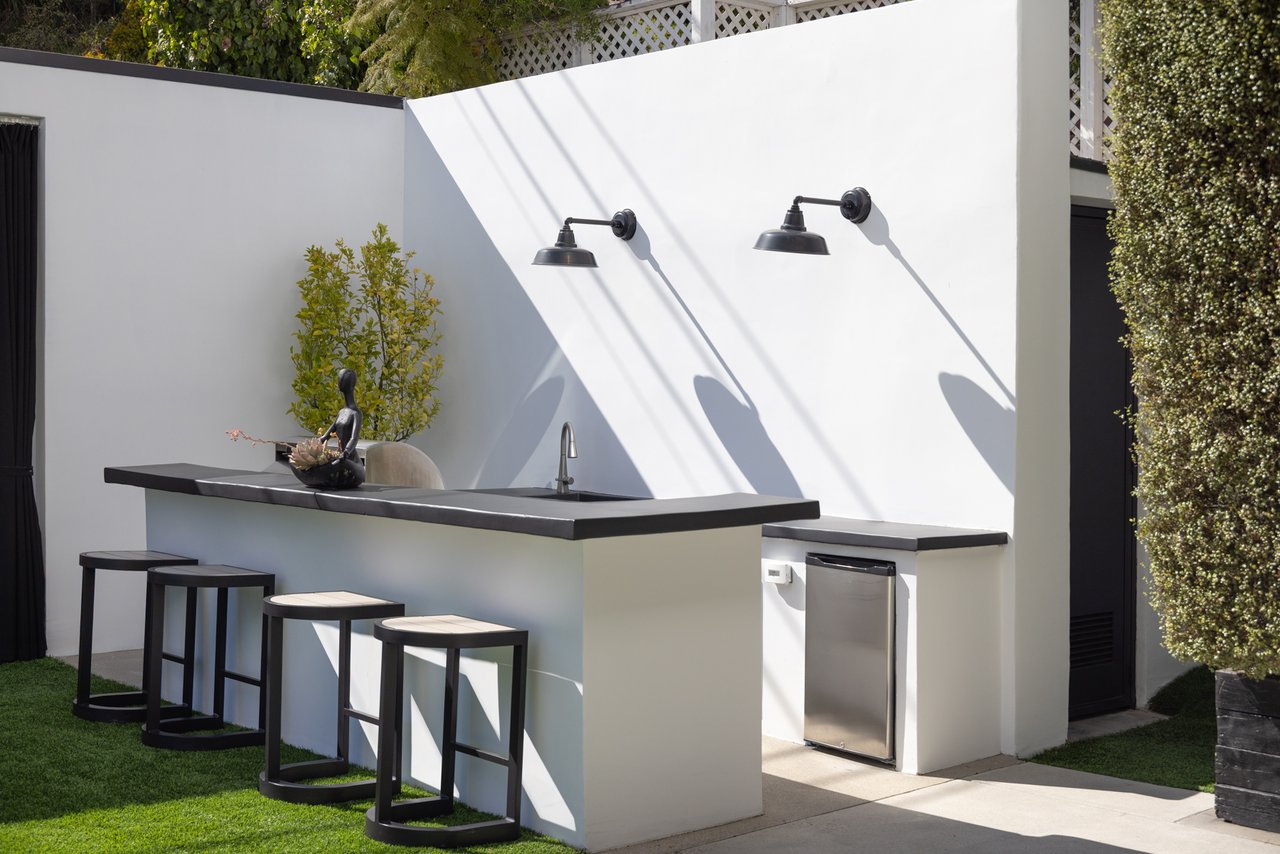 1619 San Ysidro Dr, Beverly Hills