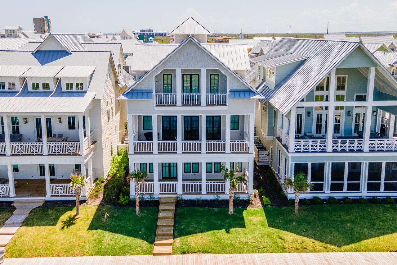 221 Teakwood Drive, Port Aransas, TX 78373