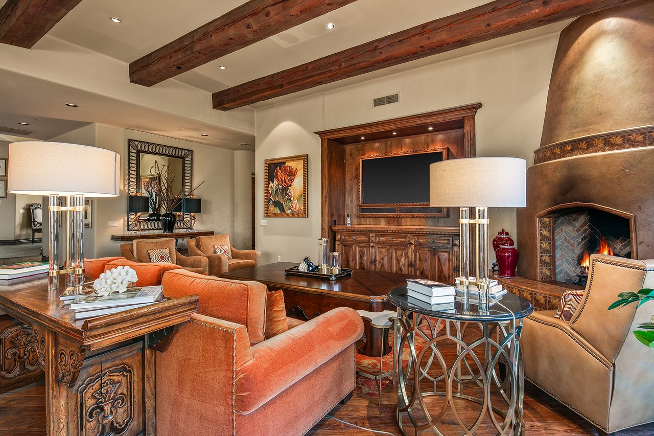 7311 E ARROYO HONDO Road