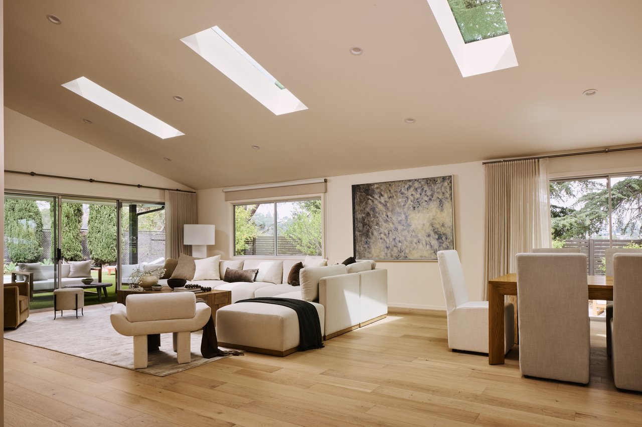 15674 Royal Ridge Rd, Sherman Oaks