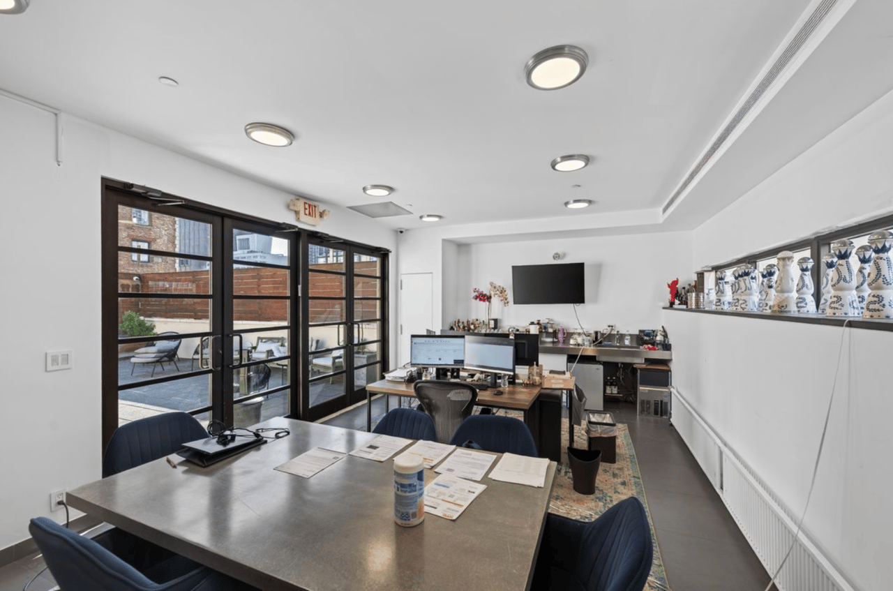 88 West Broadway