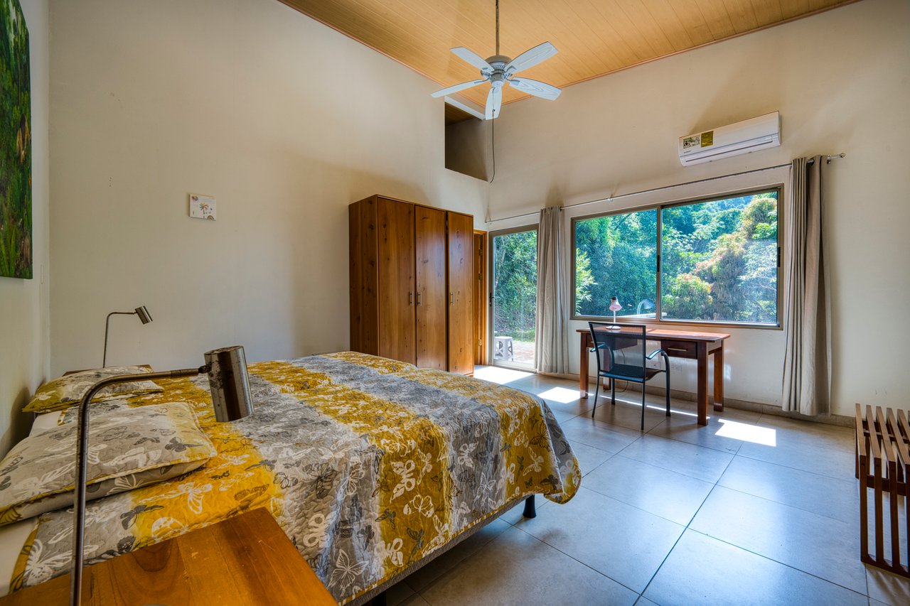 12.25 ACRES – 3 Bedroom 2 Story Ocean View Home 10 Min To The Beach!!!