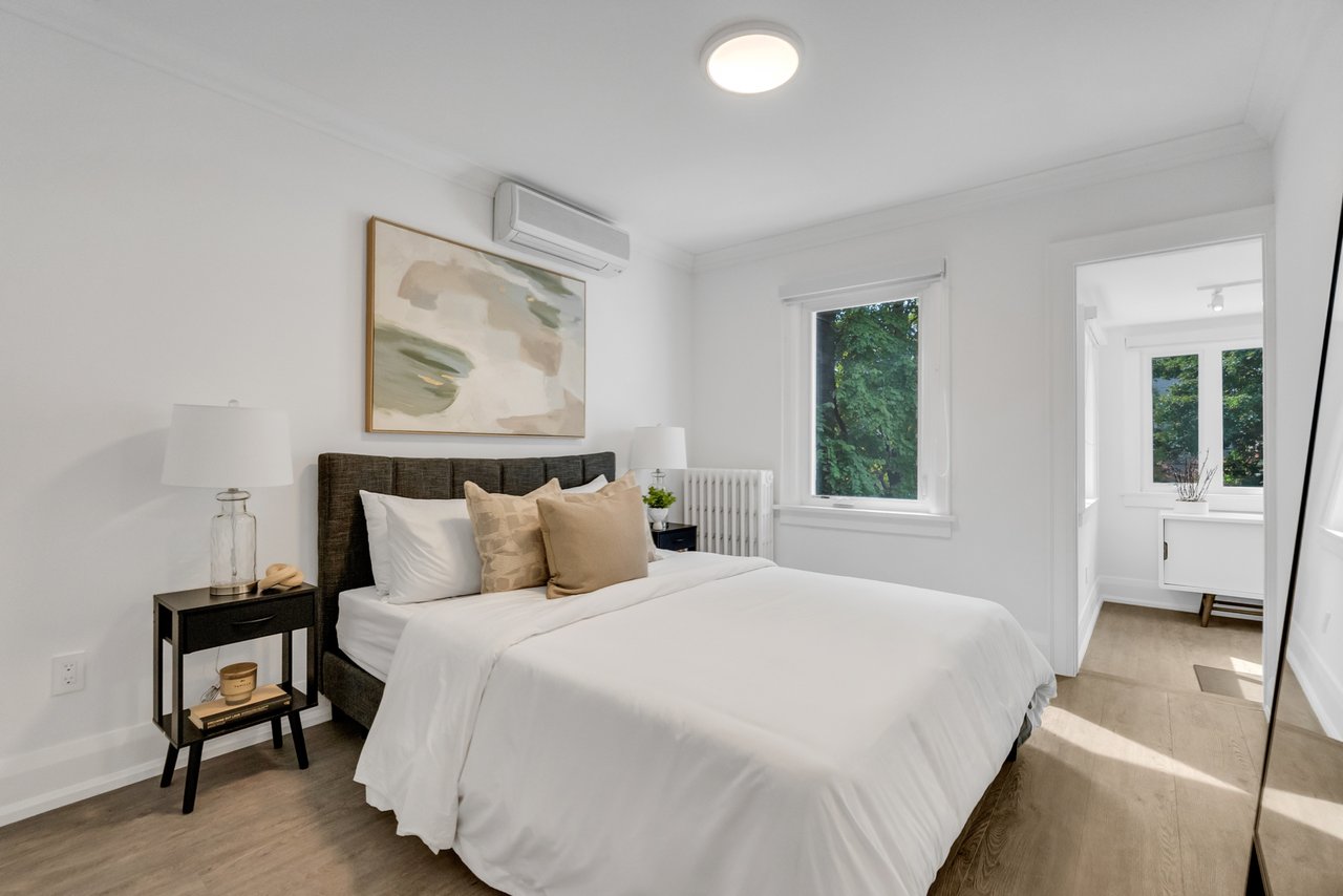 Gorgeous Upgraded Residence