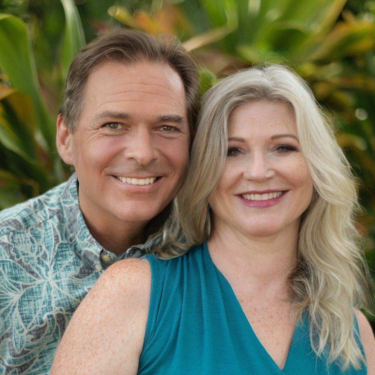 Theresa Short The Sunrise Team Kahului, HI Real Estate Agent Headshot