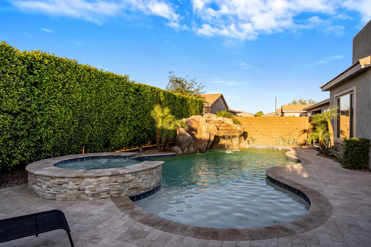3020 E LOS GATOS Drive