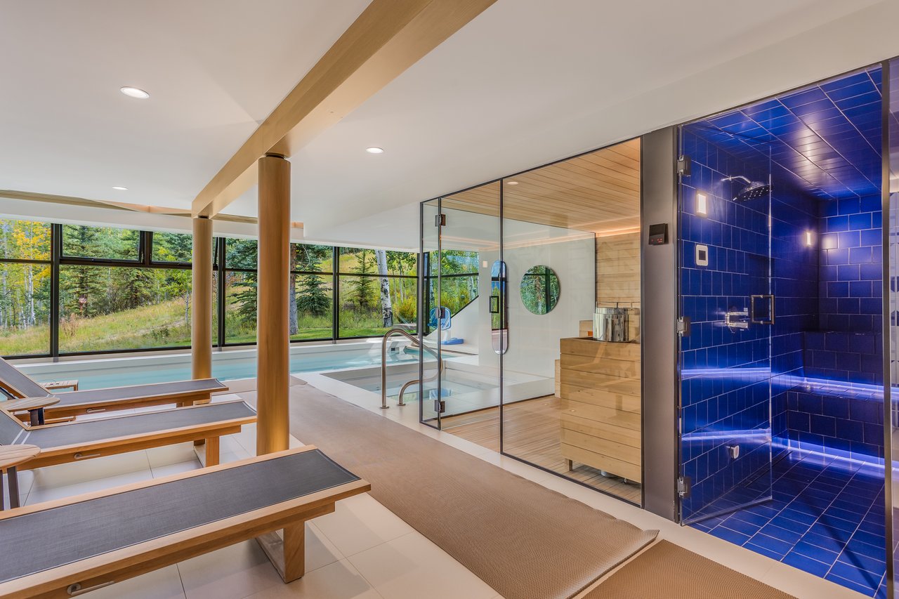 Edgewood Lane Masterpiece