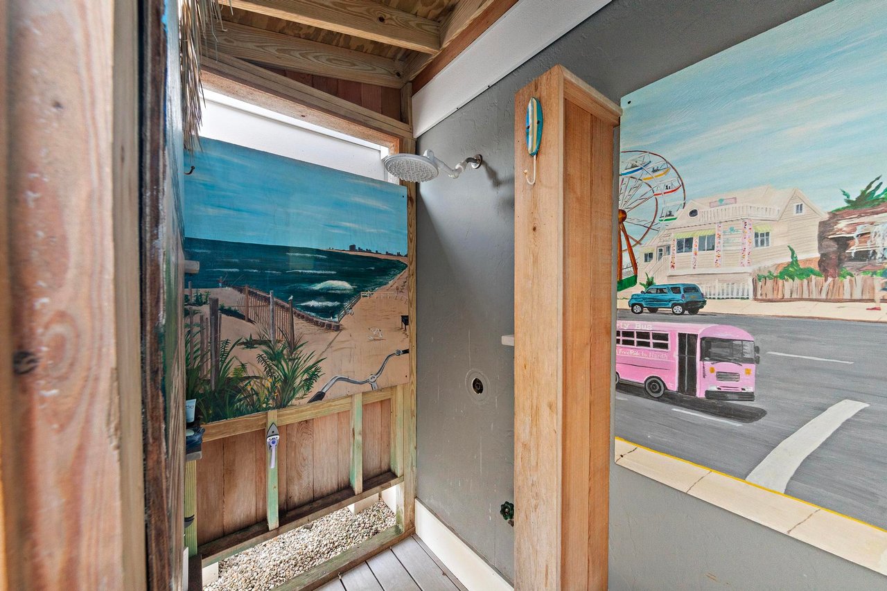 216 Taylor Ave, 1st Floor Unit