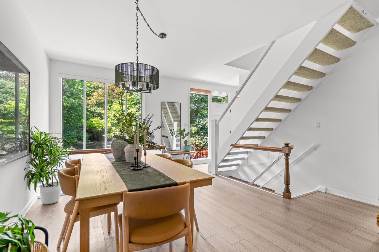 15 Hillcrest Park