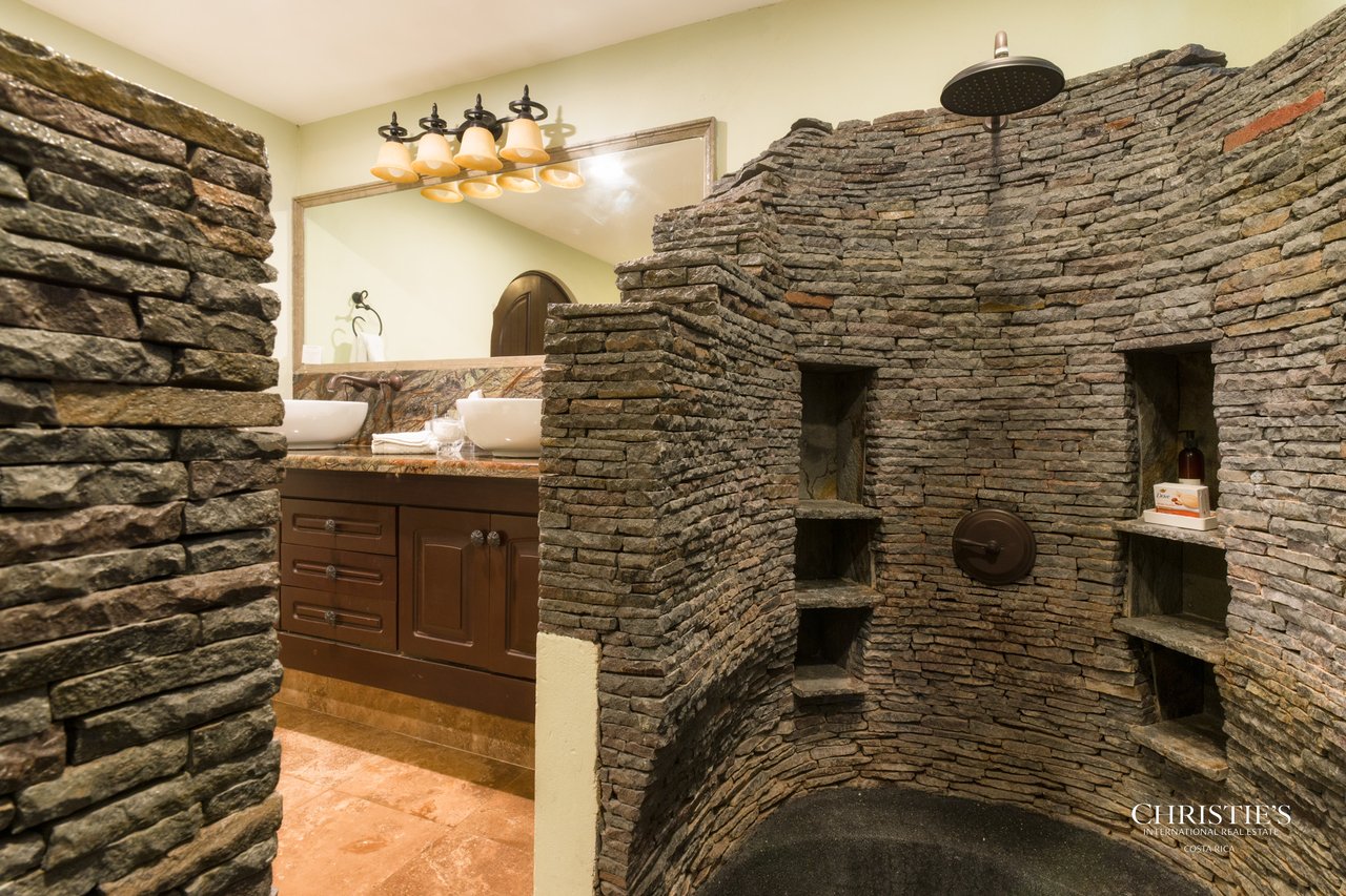 Casa Playa Bonita | Beachfront Luxury Estate in Playa Flamingo