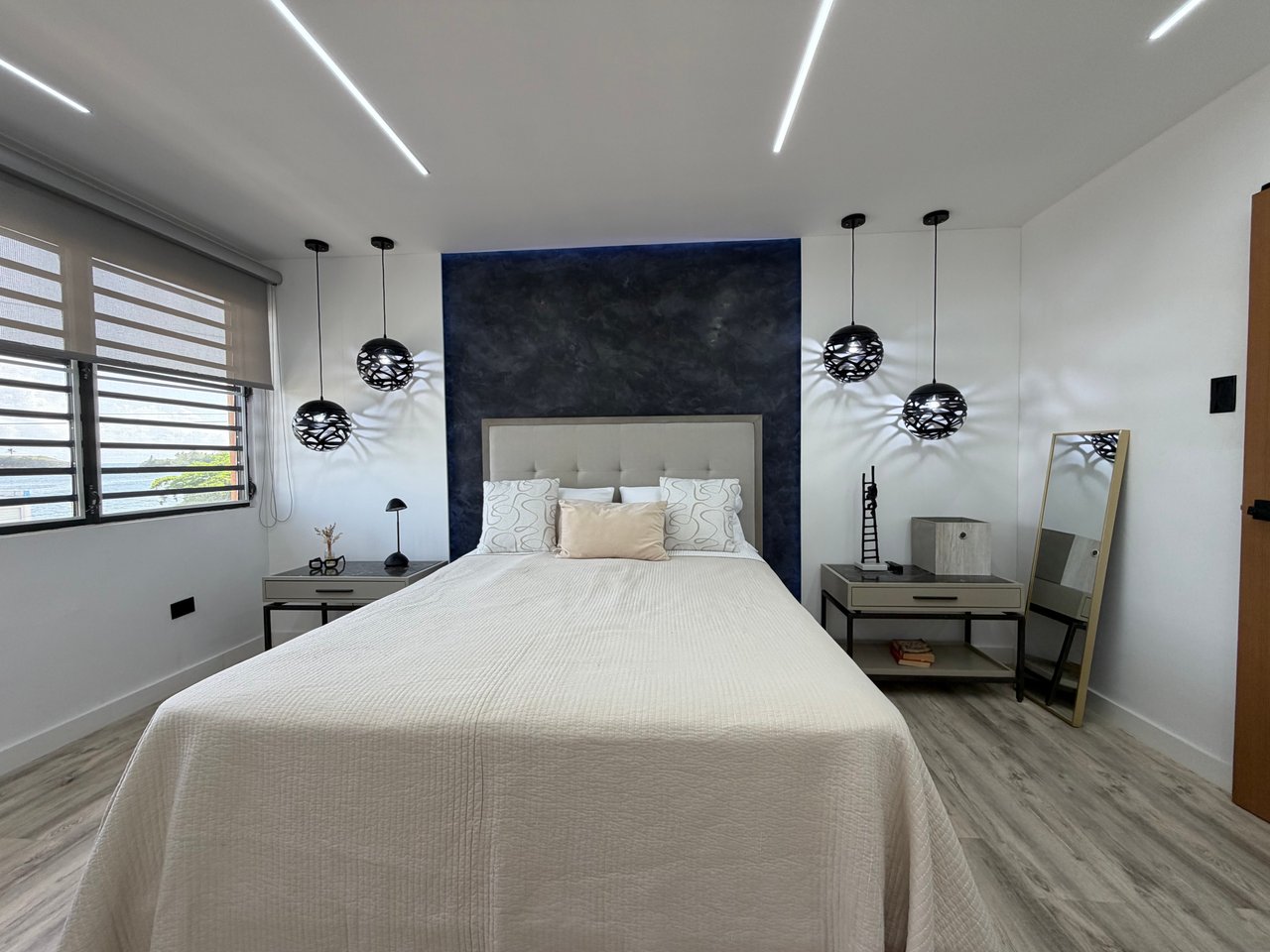 Cerro Gordo Beach apartment