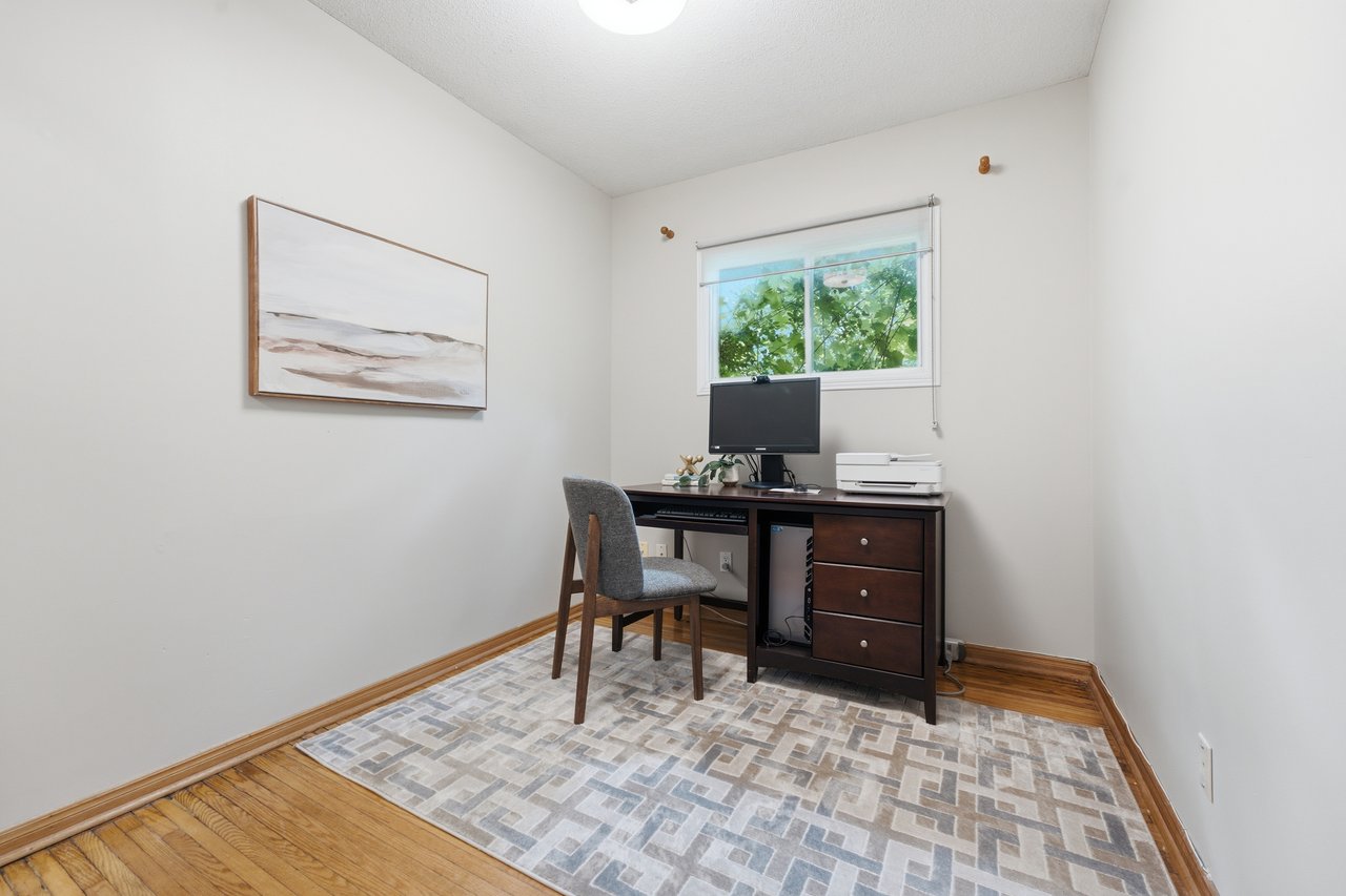 64 Eaglewood Blvd