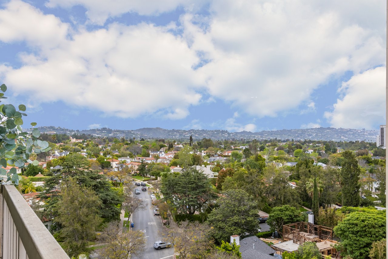 10751 Wilshire Blvd #1106, Westwood