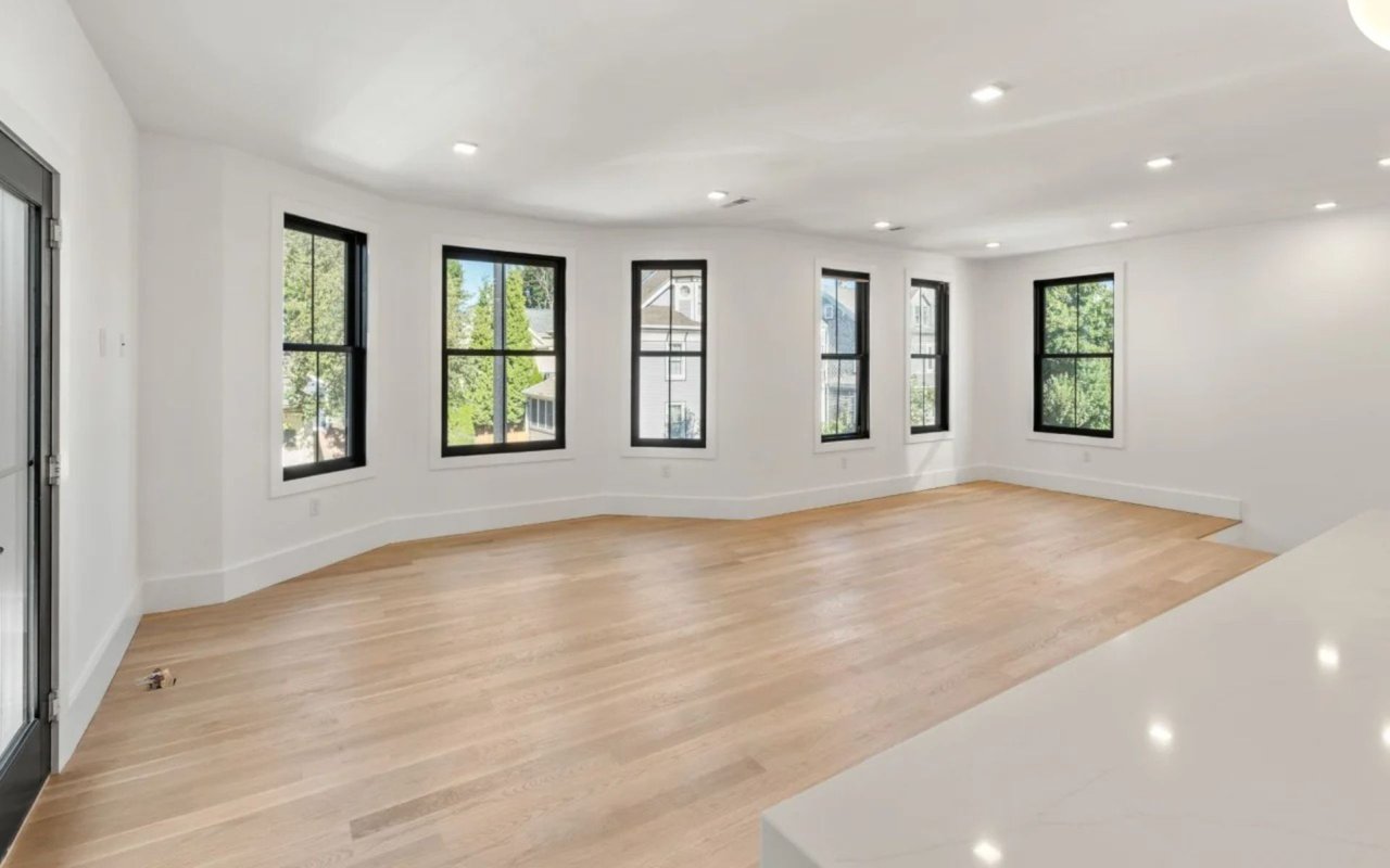 75 Sydney - $2,165,000