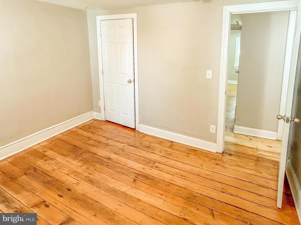 220 Saint Marys St, Phoenixville, PA 19460	