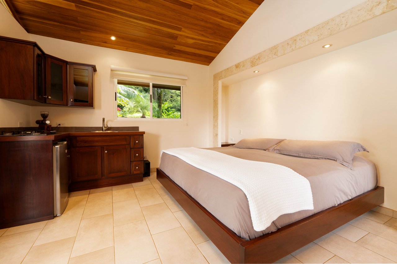 CASA TRANQUILA IN LAGUNAS – HOME, GUEST SUITE, SALON, AND GARAGE WITH WORKSHOP