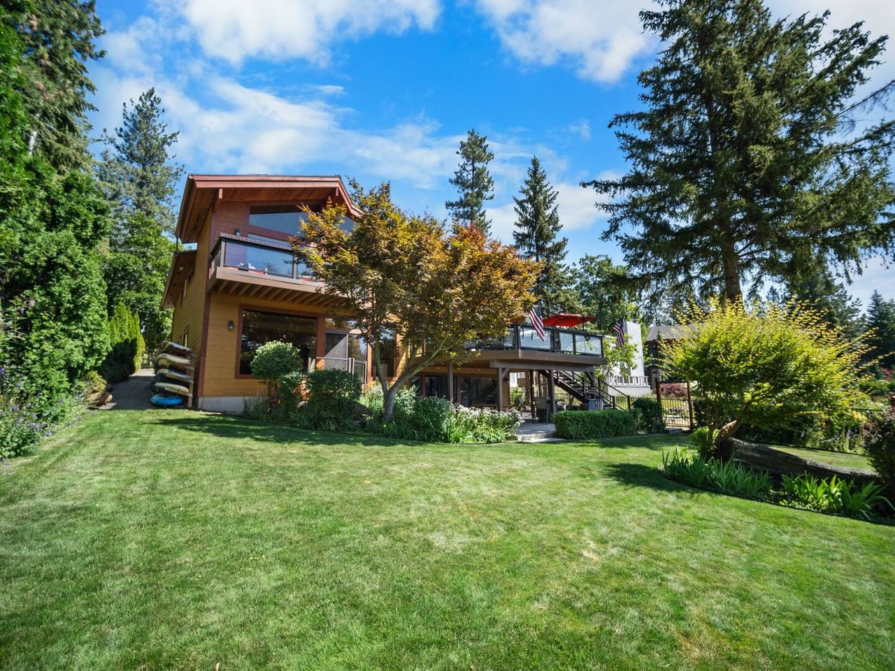 The Rivers Edge Retreat, Waterfront Estate